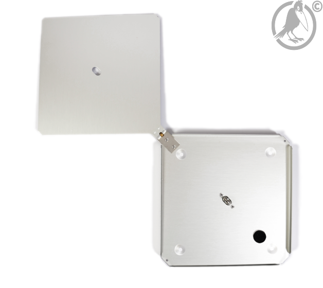 Aufgeklappte Gefahrzettelbox